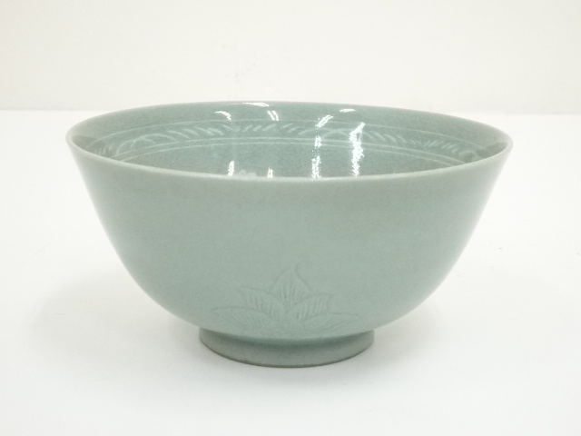 松月窯 金鐘浩造 高麗青磁茶碗（共箱）：リサイクル・アンティーク着物